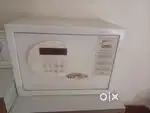 Safe tijori