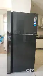 Hitachi Refrigerator 601 liters