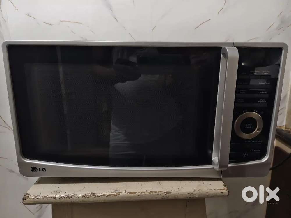 LG Microwave Oven