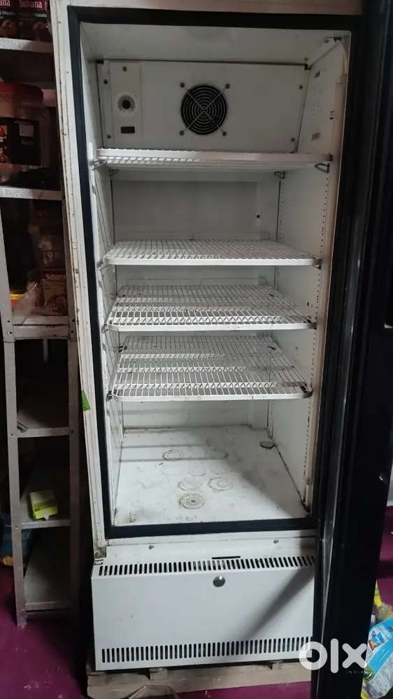 Blue Star display fridge in excellent condition