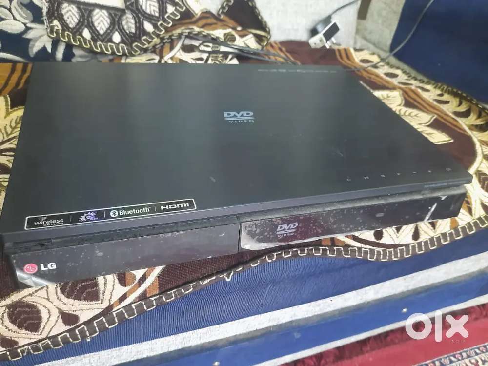 Lg bluetooth 3.1 home theater system good condition and working