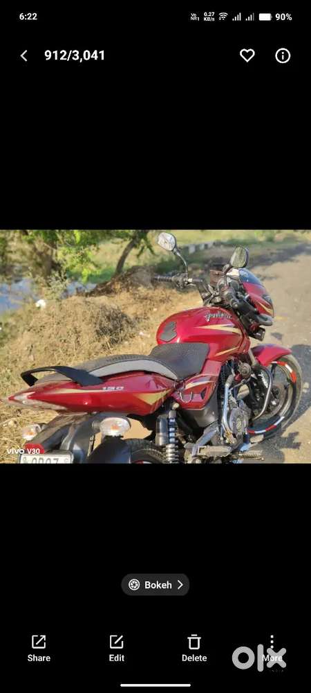 Pulsar 150 red