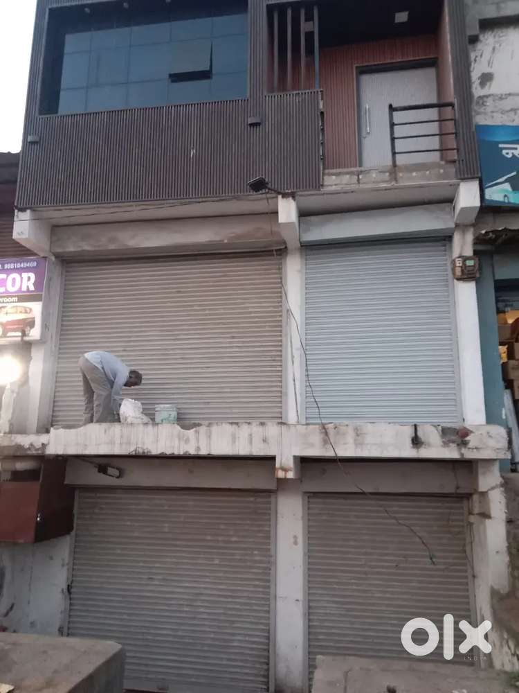 Rent or Sell Road touch Shop