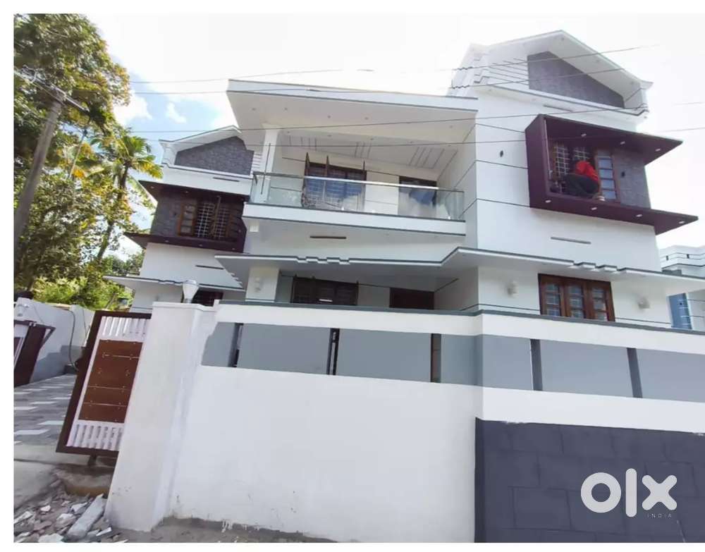 TVM POTHENCODE TOWN NEW 4 BHK