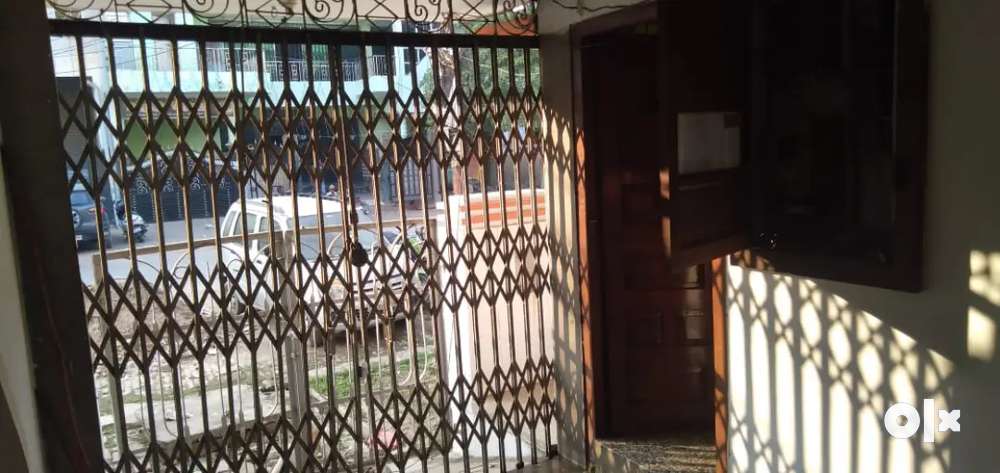 Freehold house of 150 sq yard sale at Allapur