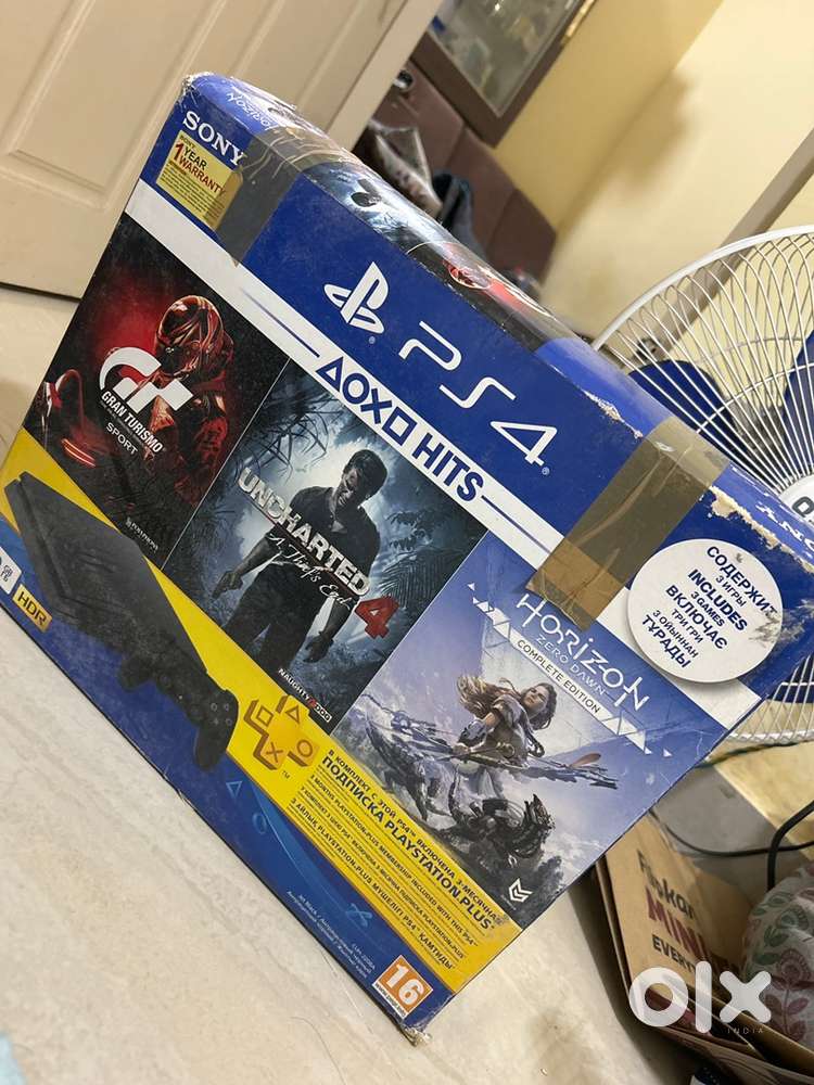 PS4, with Box
