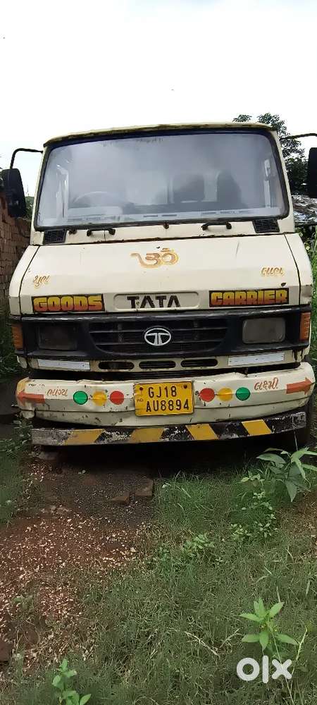 Tata tempo 909