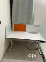 Office table 5ft*3ft