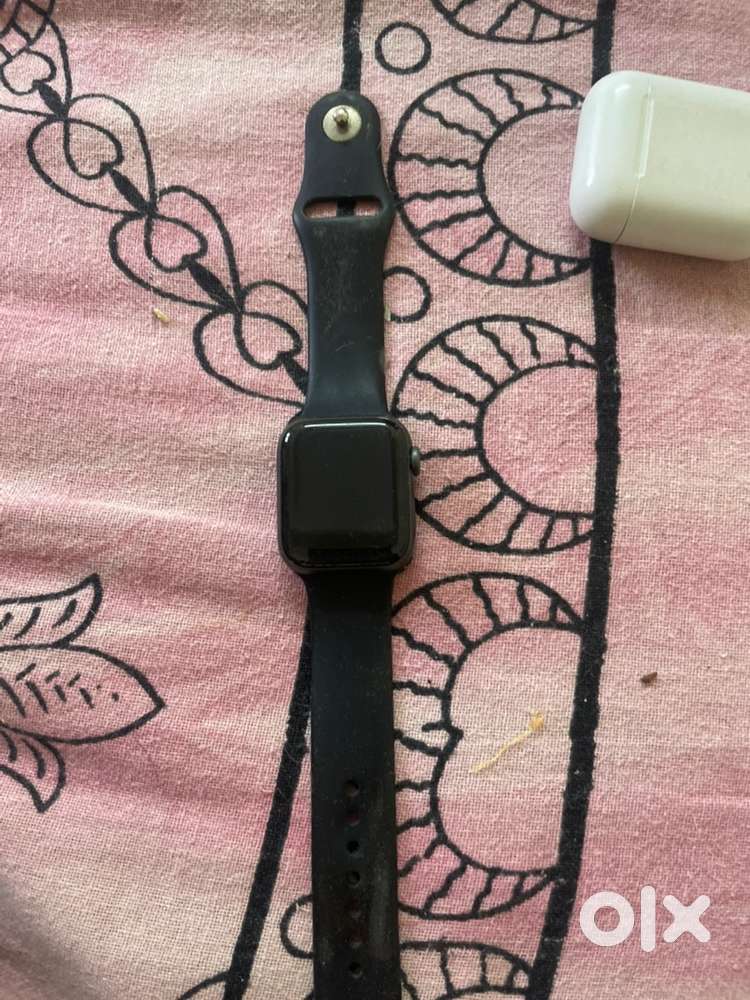 watch series 5 black