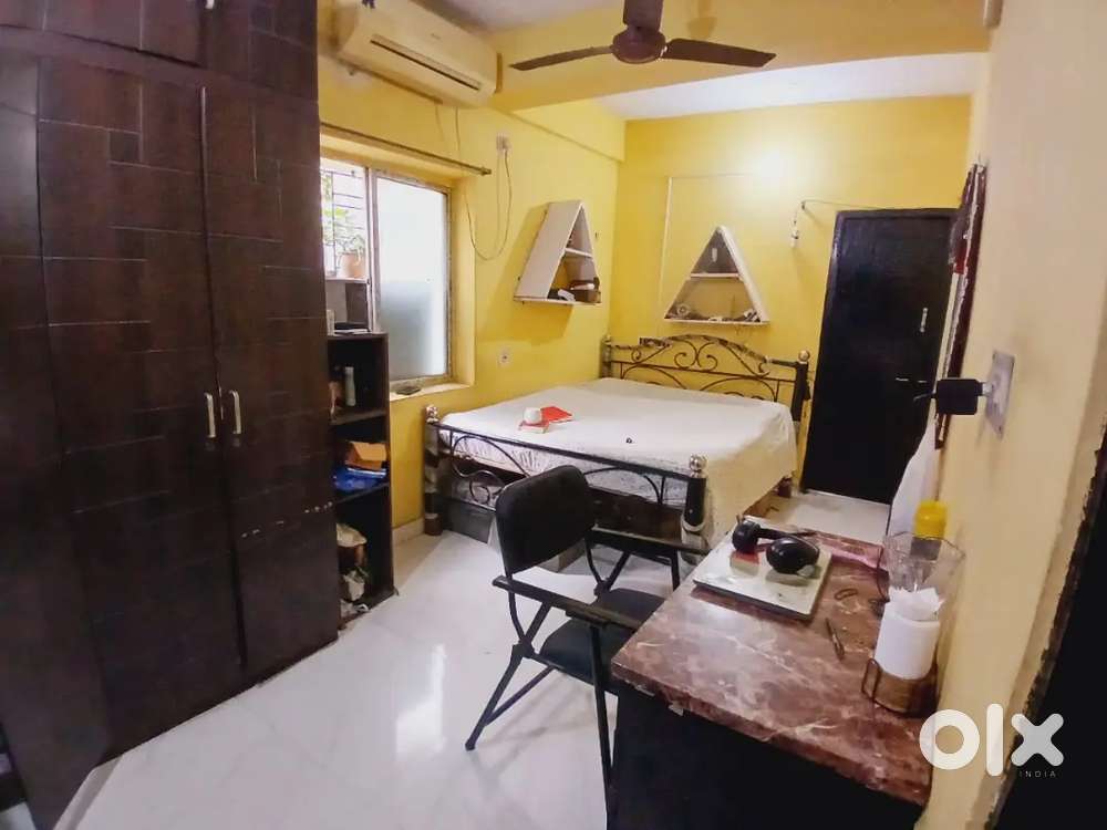 Affordable Fully Furnished 2bhk + Prime location