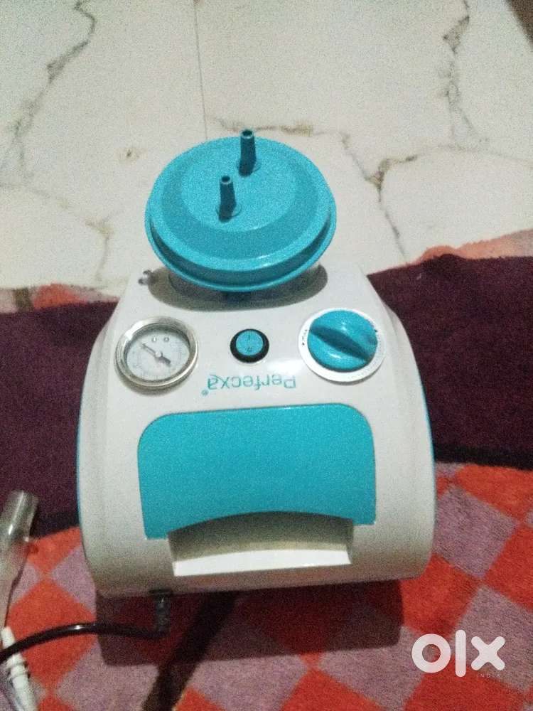 Perfecxa. Portable phlegm suction machine