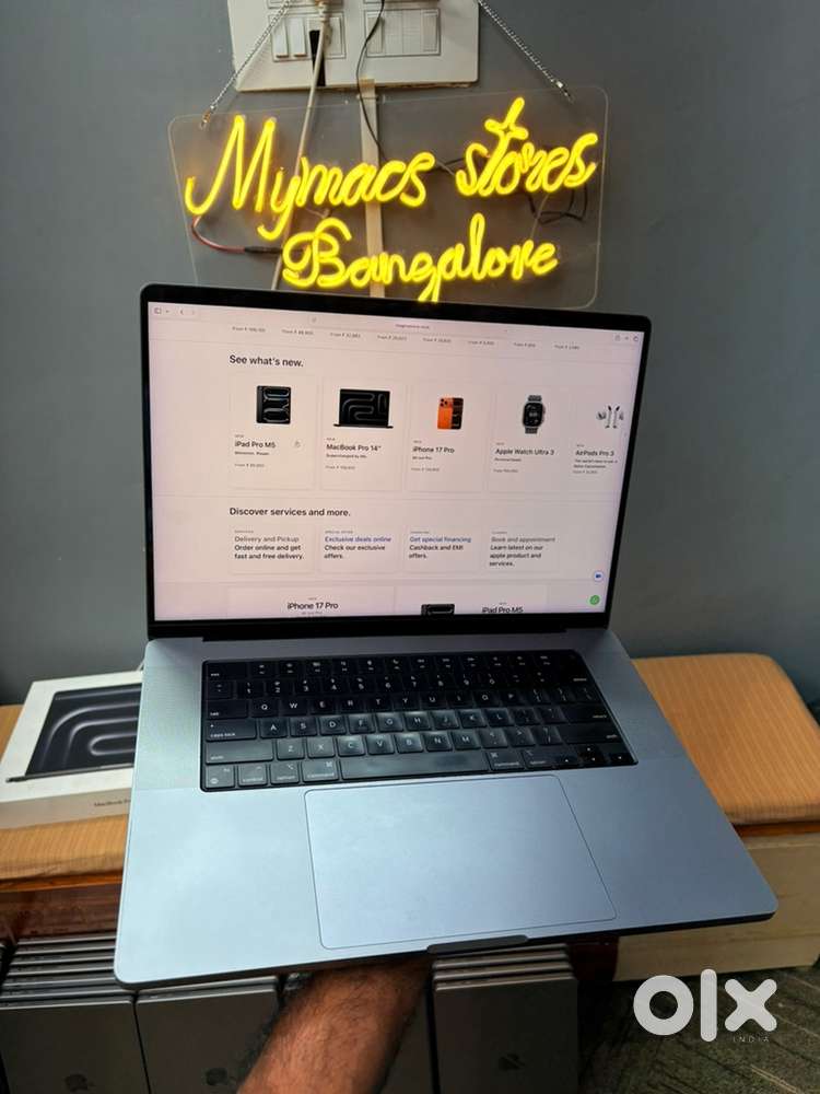 Apple macbook pro a2485 m1 pro 16inch 32/1tb ssd cycle count 100 below