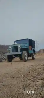 Mahindra Jeep 1995 Description

Power steering power break power clutc