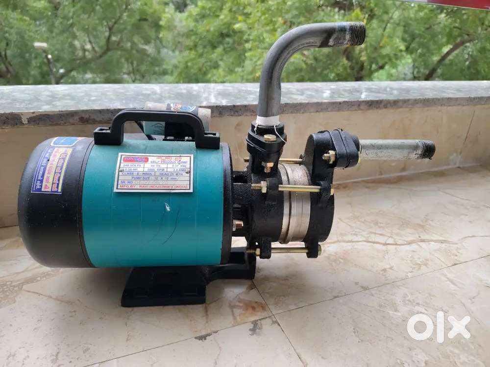 Water pumping motor