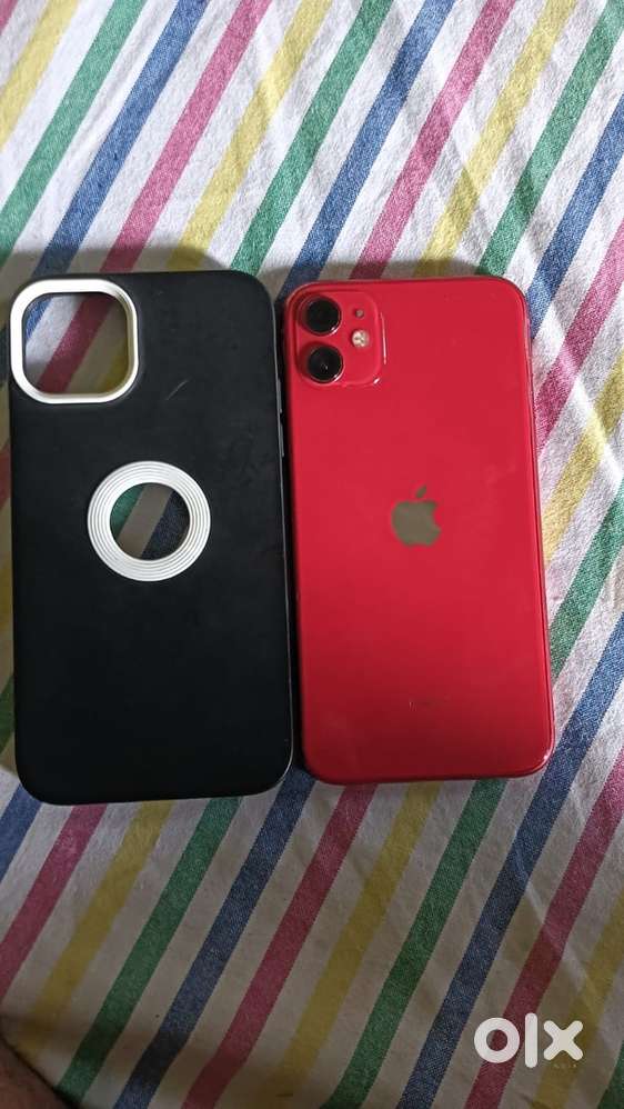 iPhone 11 64 GB in excellent condition