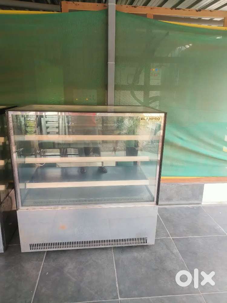 Cake display counter for sale