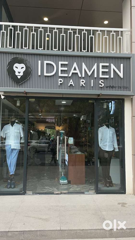 Designer & customer handling
