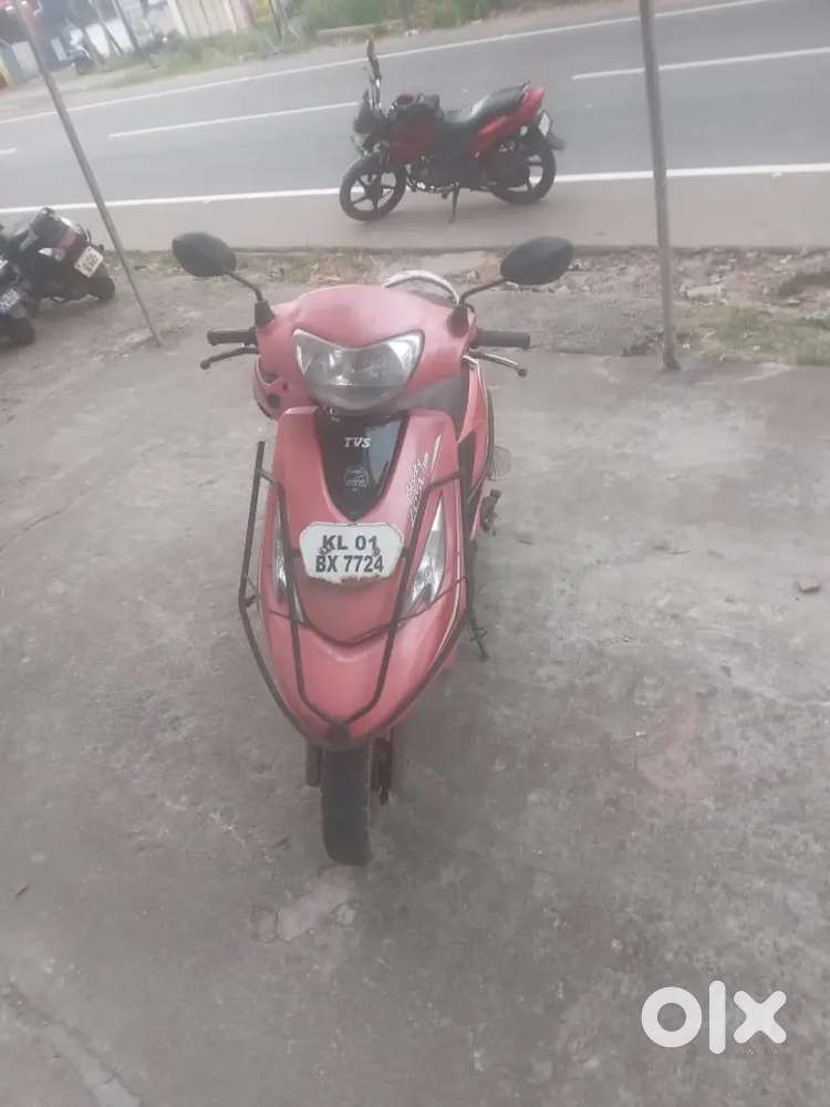 Tvs scooty zest 2016 model good condition. Low km