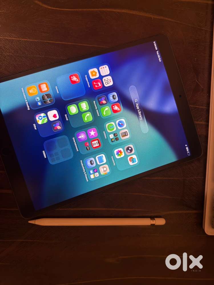 Apple iPad Air (3rd Generation) + Apple Pencil (1st Gen)