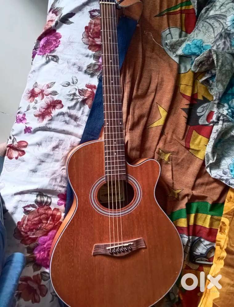 Aria fet m2 acoustic guitar.