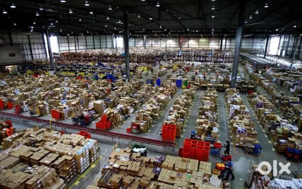 We are hiring for males and females in warehouse Company