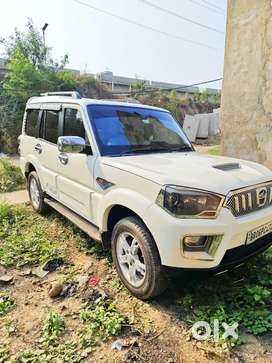 Mahindra Scorpio 2015 Diesel 62000 Km Driven