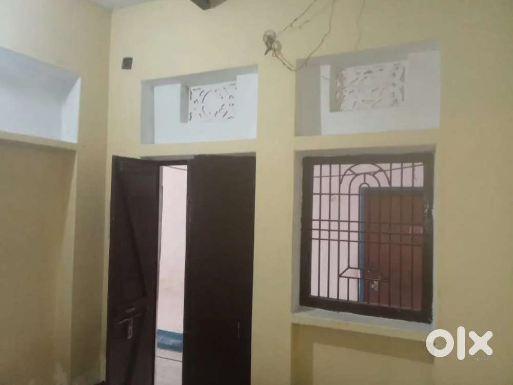 One Room Available on Rent