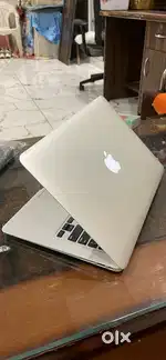 i5 Mackbook Air Laptop