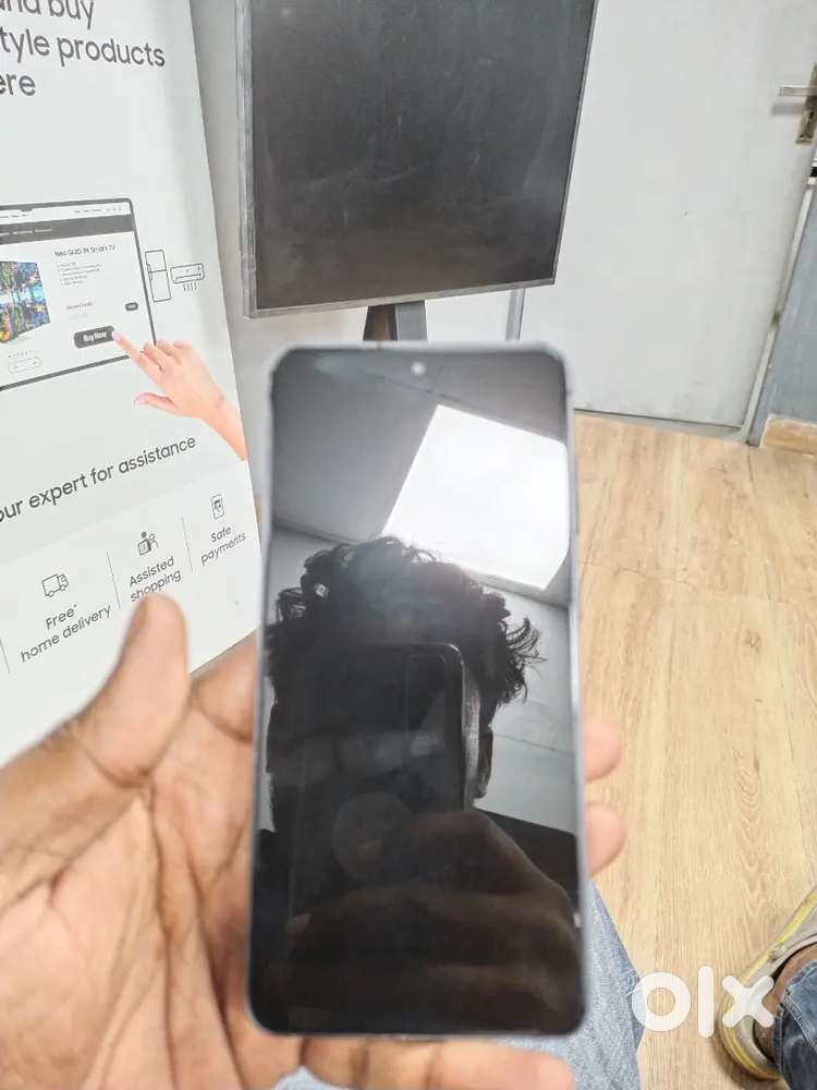 Samsung galaxy S21 FE 5G(graphite,128GB,8GB RAM)