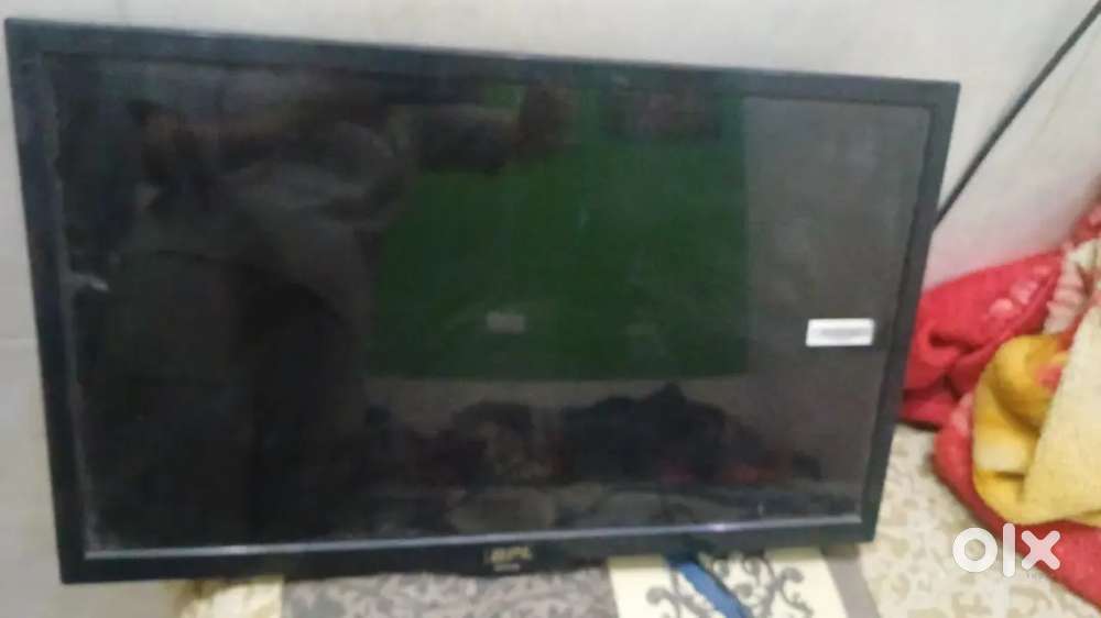 LCD 24INC BPL