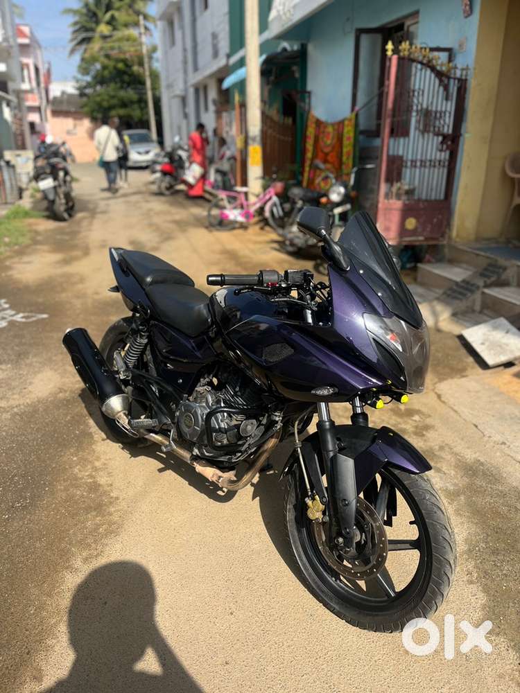 Bs4, Colour deep purple