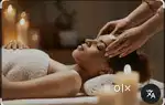 Femaile spa therapist