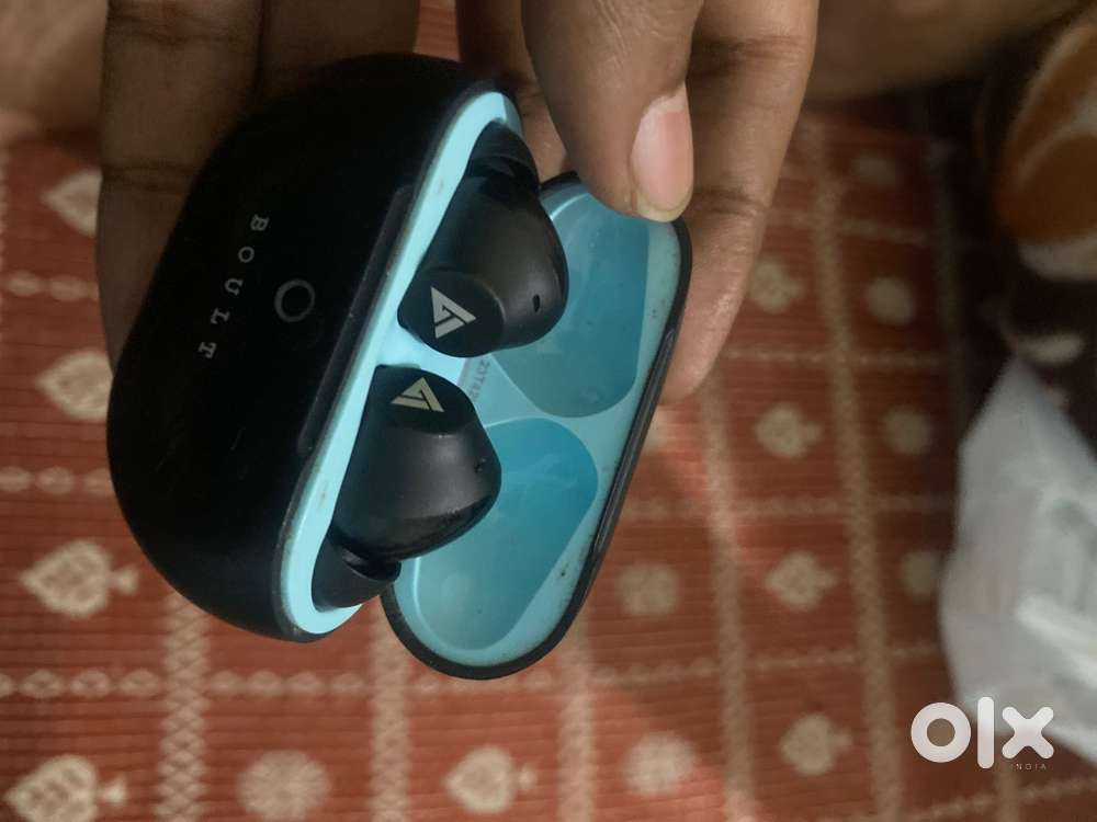 Boult audio buds