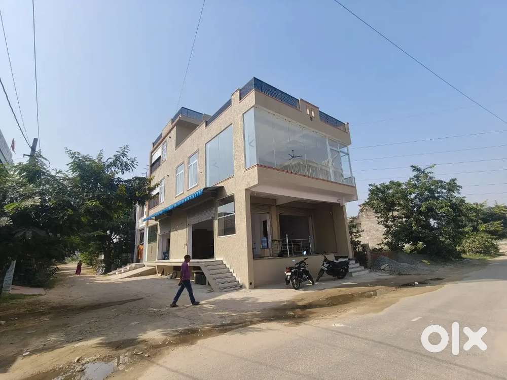 Bigg size hall for rent size 25*40 First floor