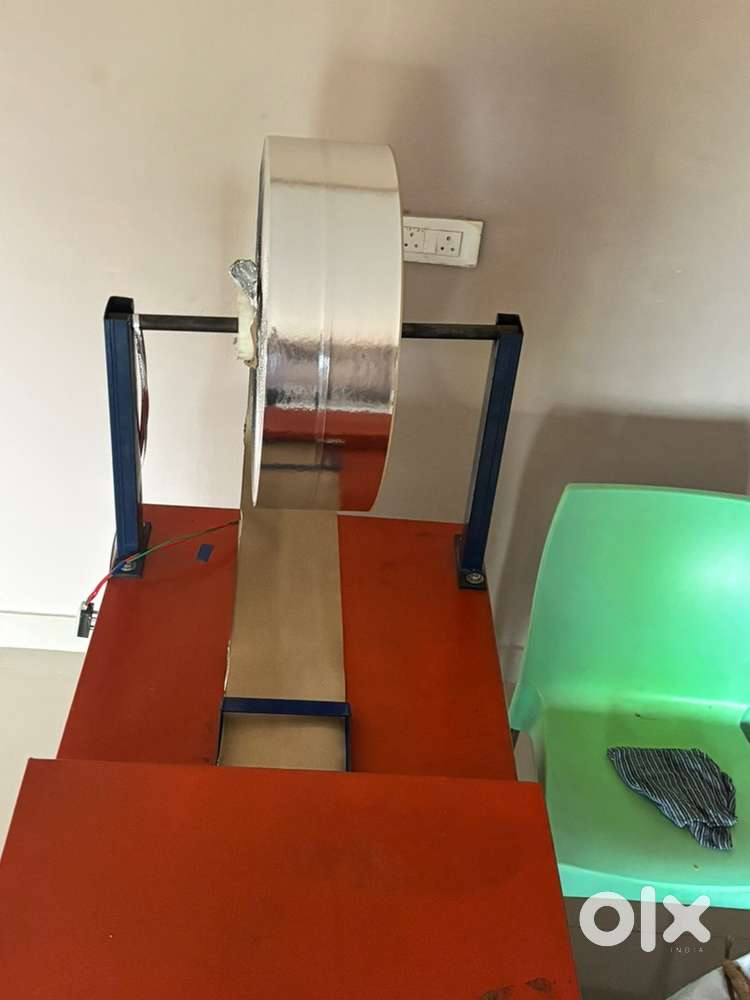 Dona making maching single die