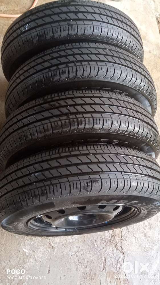 New tyre and rim swift car