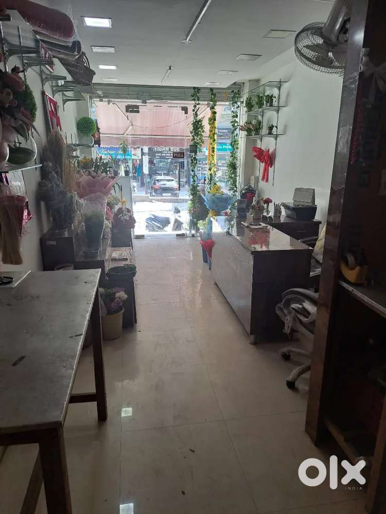 Retail Shop for lease