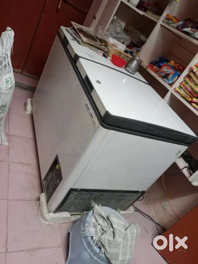 Voltas D freez 2 year  old used 4 month only