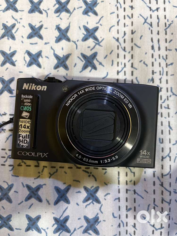 Nikon coolpix S8200