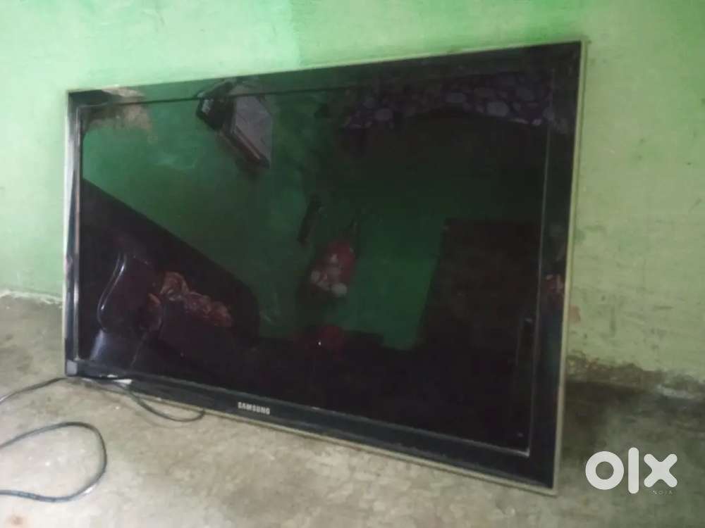 Samsung 43  lcd