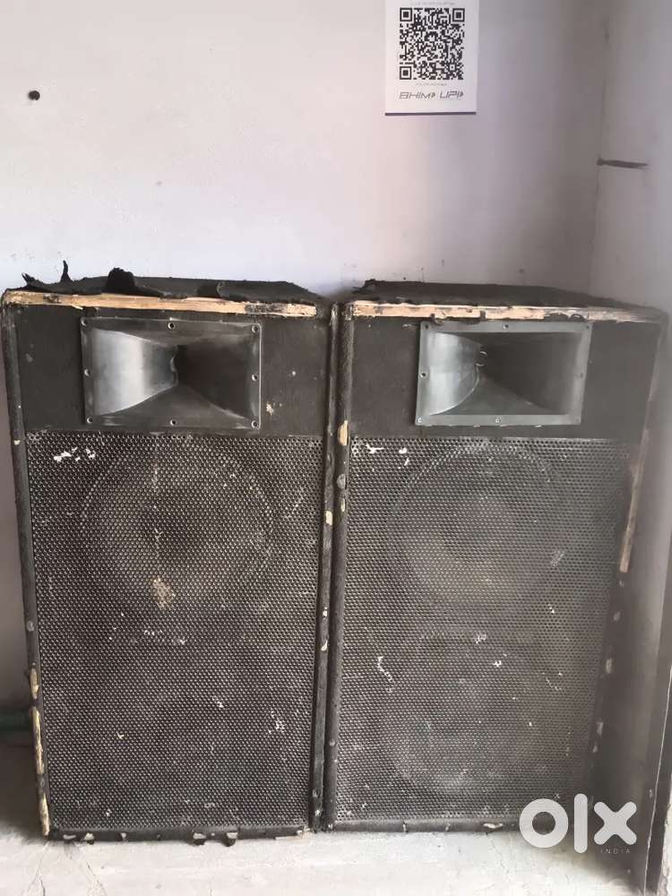 2 top 400 +400 waat speaker 1 machine Omega DJ-608
