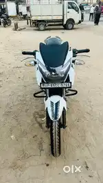 Ekdam condison m hai full mantain