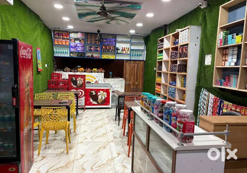 Cafe shop tea master and juice masters