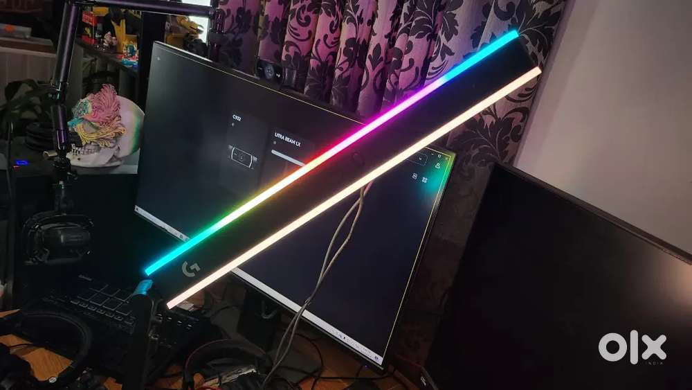 Logitech GLitra Beam LX Premium DualSided RGB LED Streaming Key Light