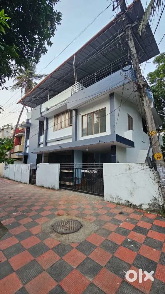 Female hostel warden needed