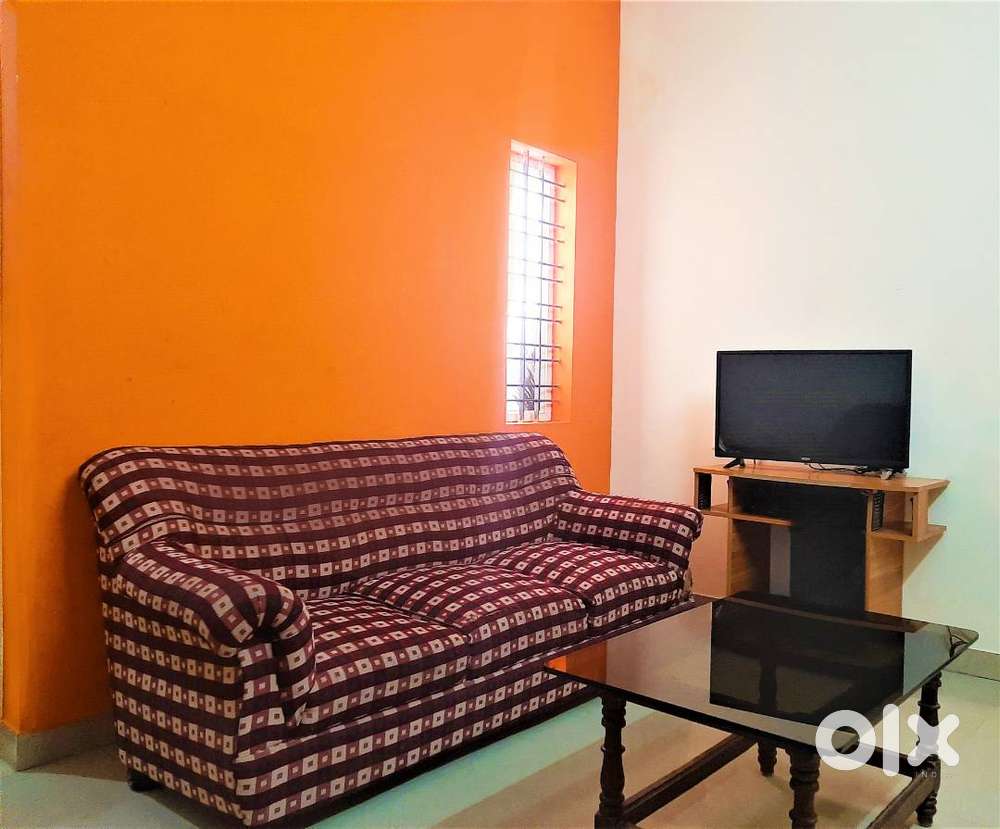 Fully Furnished 2 BHK for Rent – Prime Location Near Royal Meenakshi