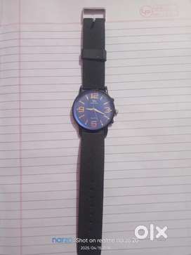 Watch v9 collection price 450