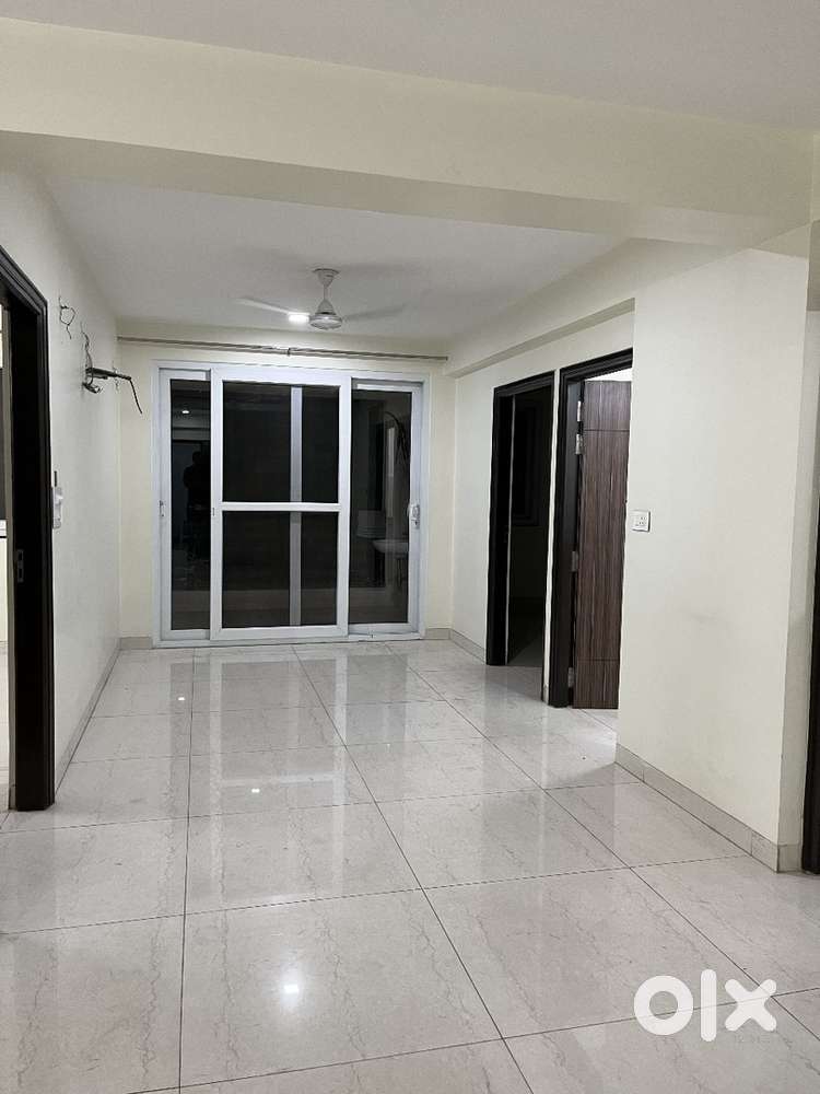 3 bhk semi furnished flat in pearl Bellazio apartment bapu nagar