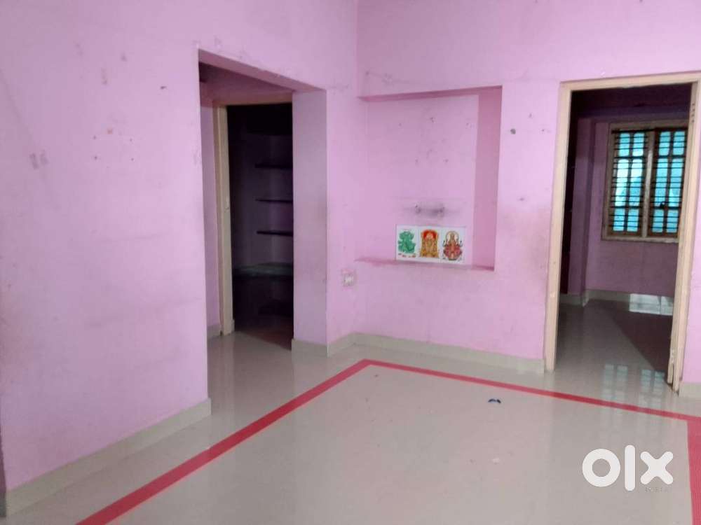 Rent 2 Bhk Spacious Good Ambience