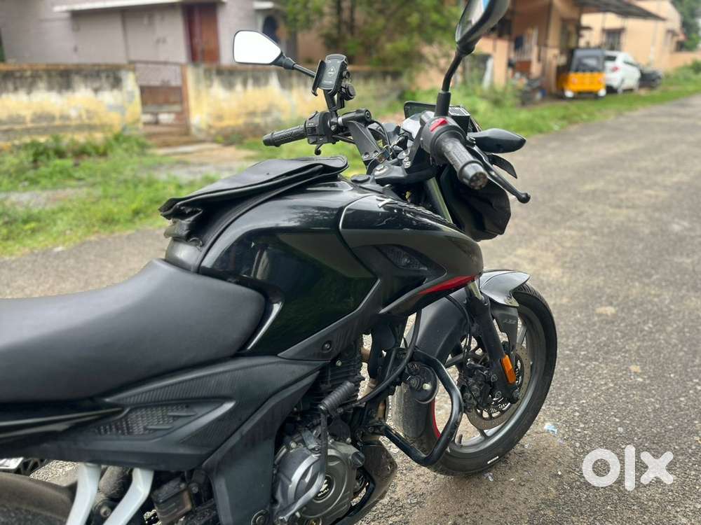 Pulsar p150